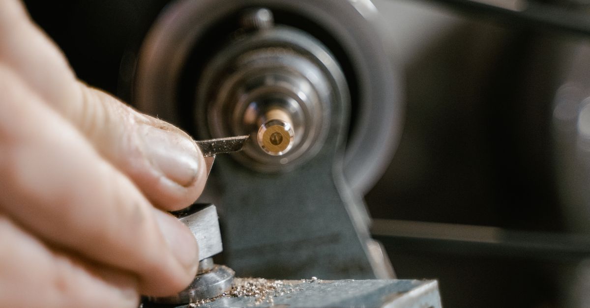 key maker professional — Bedford Ave Locksmith